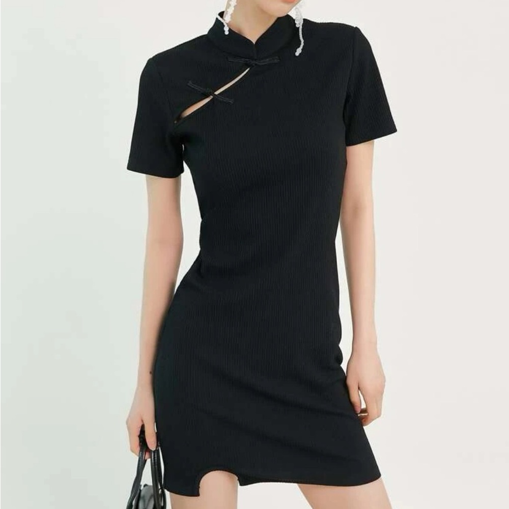 Frog Button Mandarin Collar Notched Hem Dress
